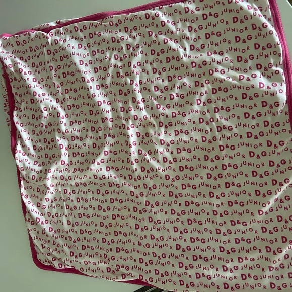 DOLCE & GABBANA baby blanket and onesie - Picture 5 of 9